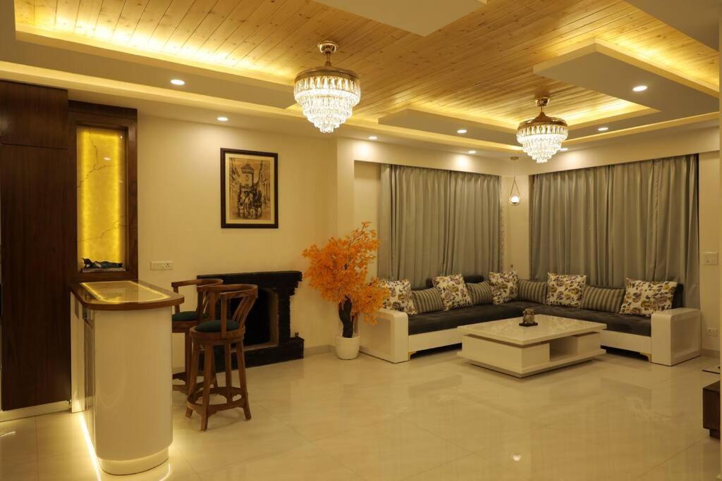 The Cerro Rico - 3 Bhk Modern Villa กัสซอลี ภายนอก รูปภาพ