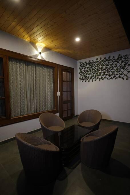 The Cerro Rico - 3 Bhk Modern Villa กัสซอลี ภายนอก รูปภาพ