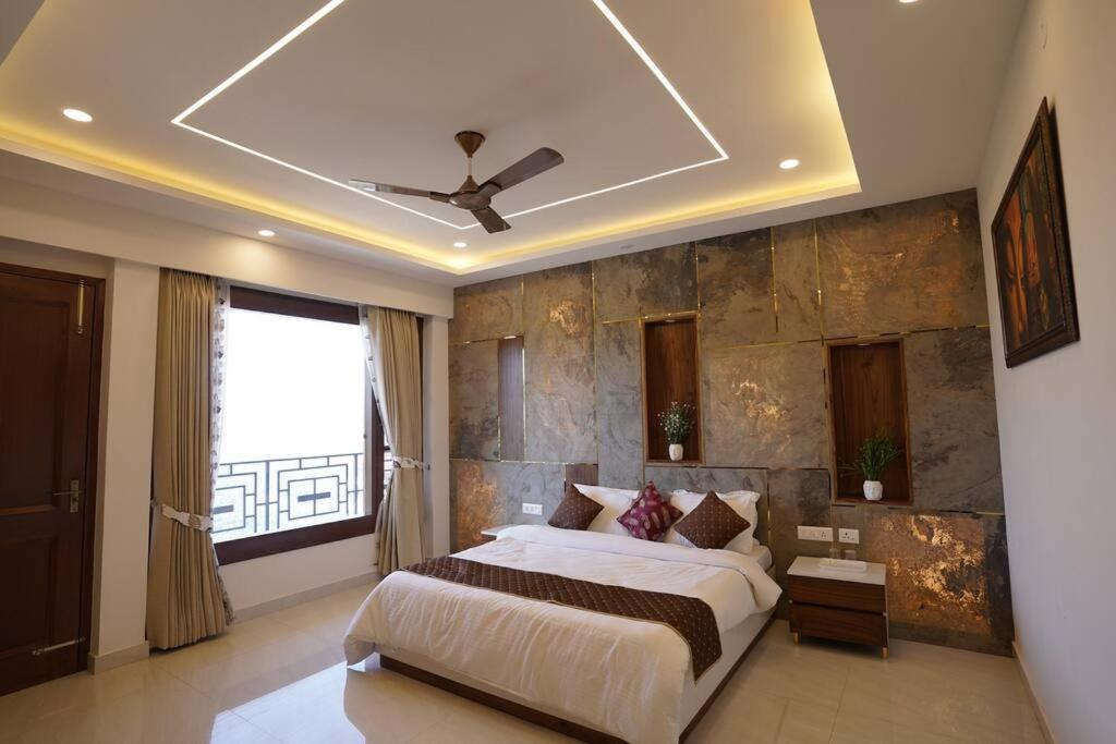 The Cerro Rico - 3 Bhk Modern Villa กัสซอลี ภายนอก รูปภาพ