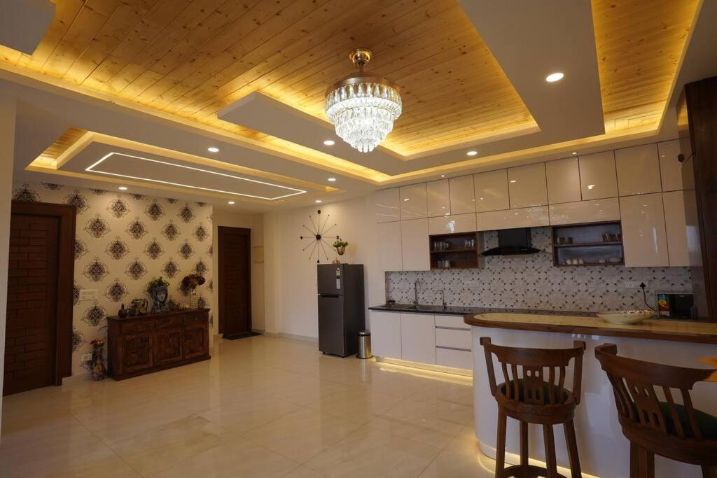 The Cerro Rico - 3 Bhk Modern Villa กัสซอลี ภายนอก รูปภาพ