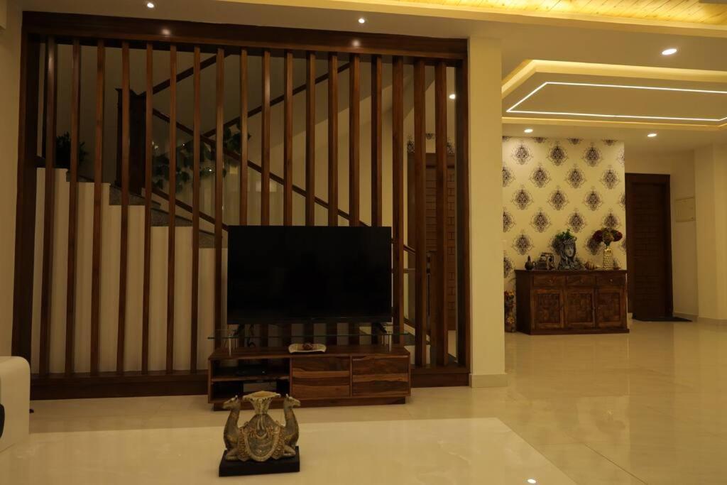 The Cerro Rico - 3 Bhk Modern Villa กัสซอลี ภายนอก รูปภาพ